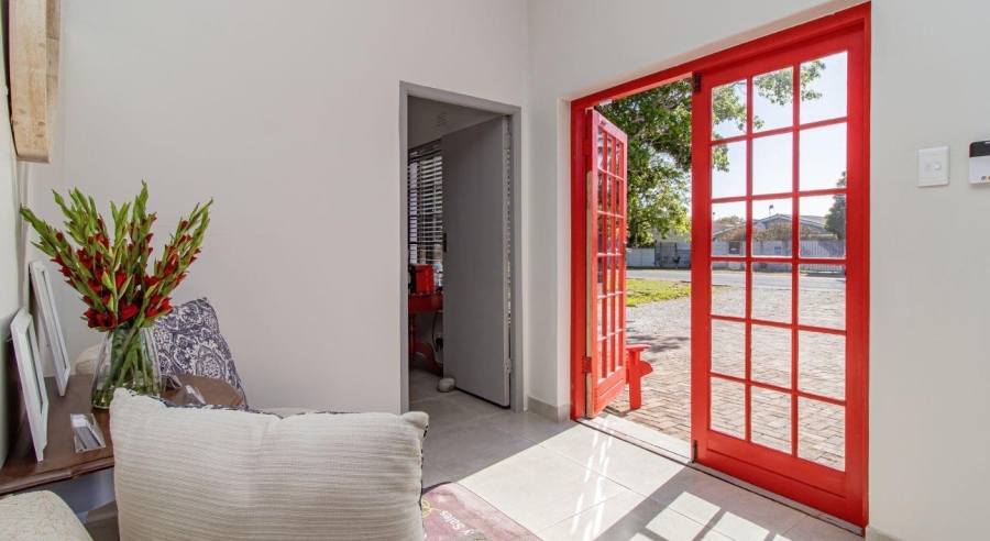 1 Bedroom Property for Sale in Sandbaai Western Cape